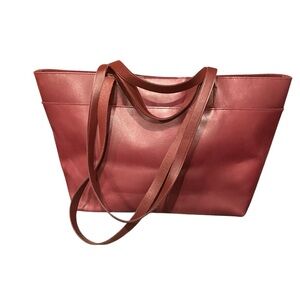 MADEWELL Medium Essentials Leather East/West Tote in Dark Cabernet